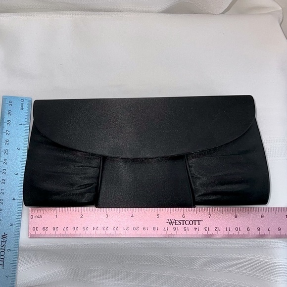 La Regale Elegant Black Clutch with Braided Strap - Picture 6 of 6